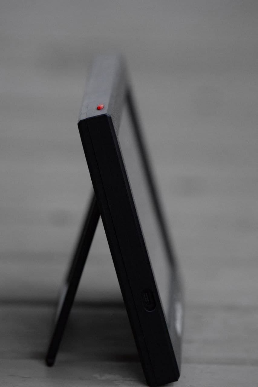 Tabletop Kickstand